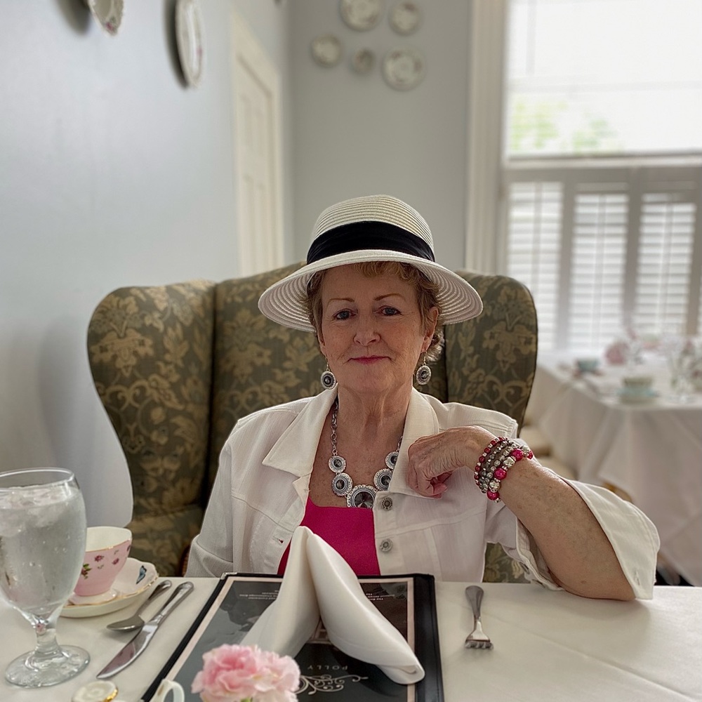 Meet your Posher, Janet